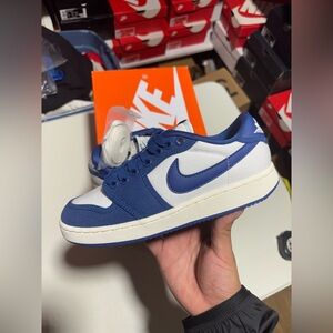 Nike Air Jordan
A.J.K.O 1 Low